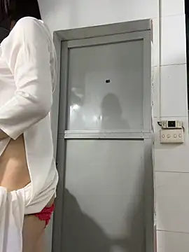 Nana-19's Webcam Show