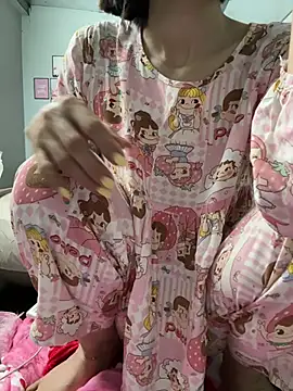 Nana-19 在線直播表演