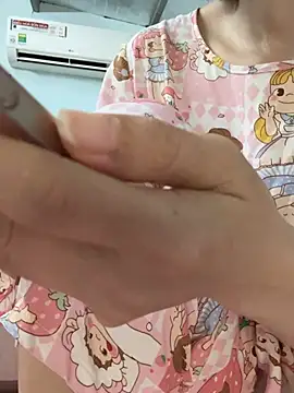 Nana-19 Show Webcam