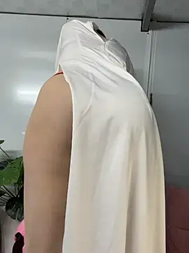 Nana-19's Webcam Show