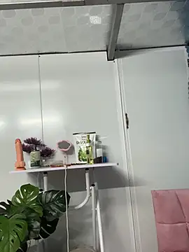 Nana-19 Show Webcam
