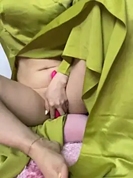Nana-19 网络视讯表演