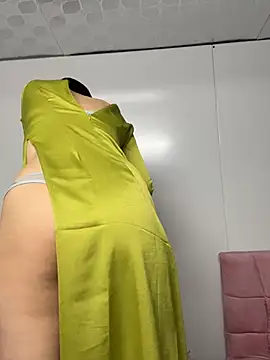 Nana-19's Webcam Show