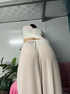 Nana-19 网络视讯表演