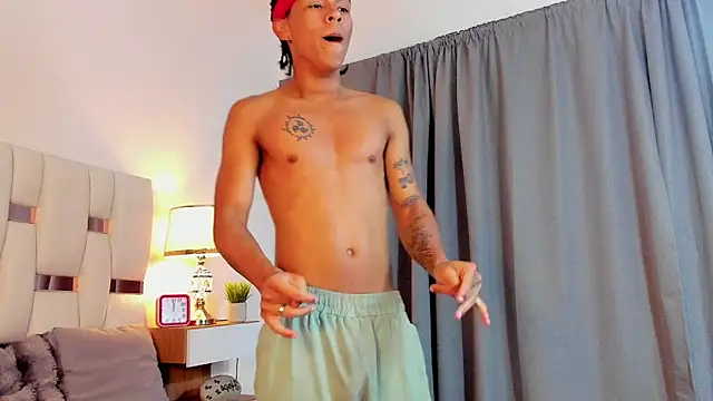 Pokazy przed kamerką – AndyKings_1
