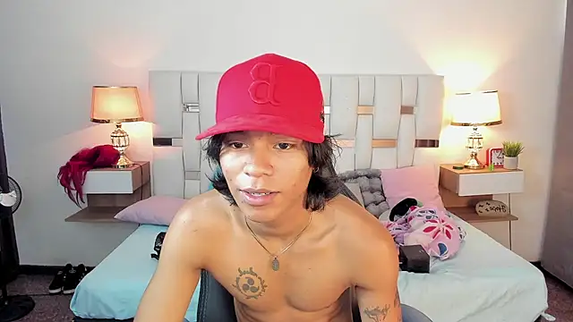 AndyKings_1 Adlı Modelin Web Kamerası Şovu