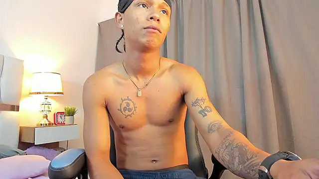 AndyKings_1 Chat XXX in diretta
