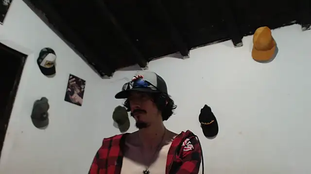 sk8-sir's Webcam Show
