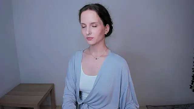 Ariadna_Shy 现场XXX聊天