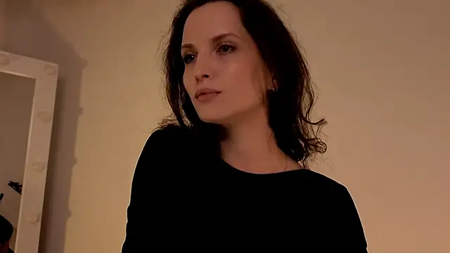 Ariadna_ShyのライブXXXチャット