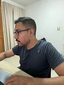 AdrianGarcia89 웹캠 쇼