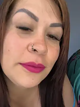 Chat +18 de Natymendoza998 ao vivo