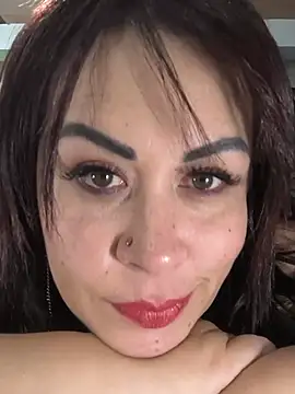 Natymendoza998 XXX чат на живо