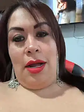 Natymendoza998 XXX чат на живо