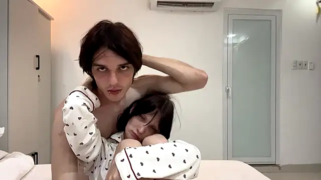 altycouple: διαδικτυακό σόου στην κάμερα