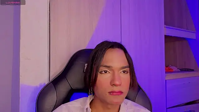 tiffanyy_777's Webcam Show