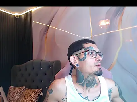 Онлайн чат XXX Boy_tatto77