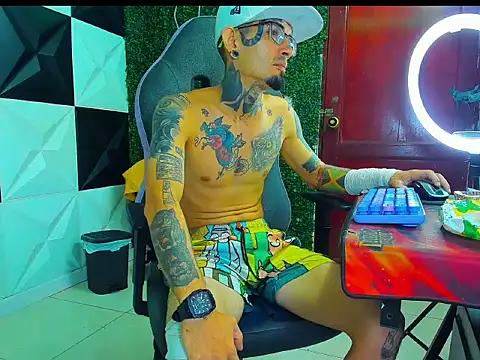 Boy_tatto77 Шоу с уебкамера