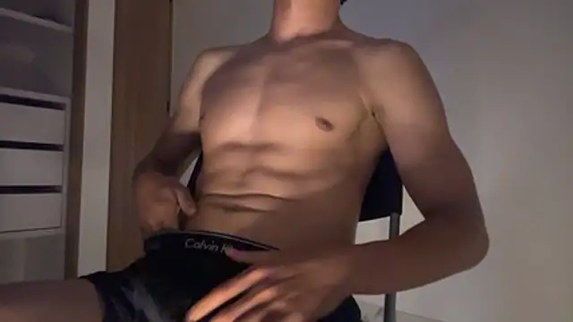 Pertunjukan Kamera Web LIAM_COLT