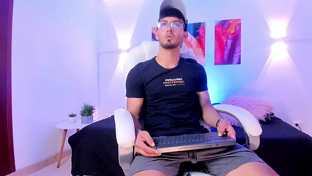 HarryFosster Webcam show