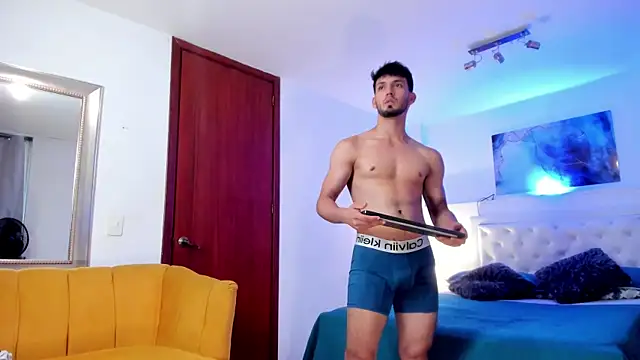 HarryFosster 网络视讯表演