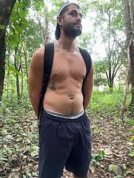 Pertunjukan Kamera Web guzzfit