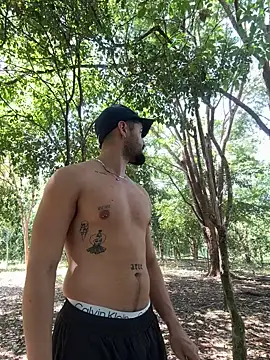 Show de guzzfit na webcam