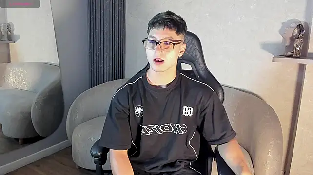 Noah_Clarkk Show Webcam