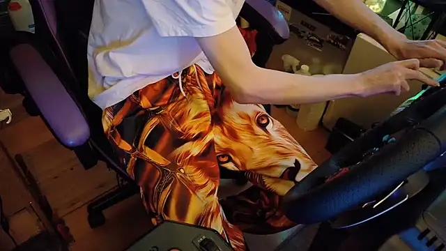 הופעת וובקאם של Gay-Versaut