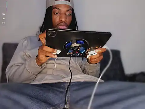 Show modela Jamal_bossman na web-kameri