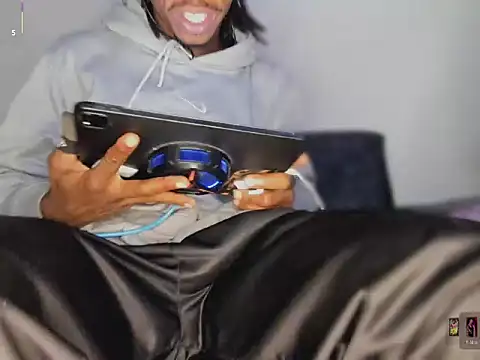 Pokazy przed kamerką – Jamal_bossman
