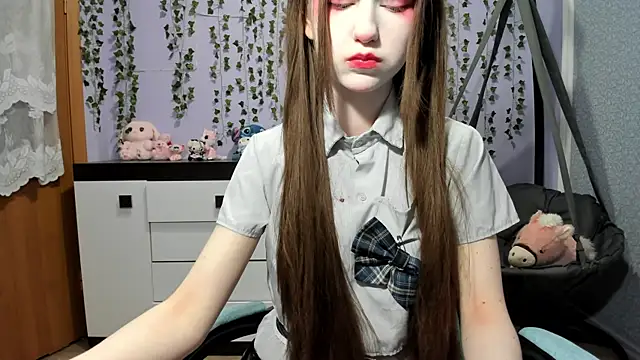 Yoonhee_ki Show in webcam