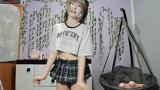 Yoonhee_ki's Live XXX Chat