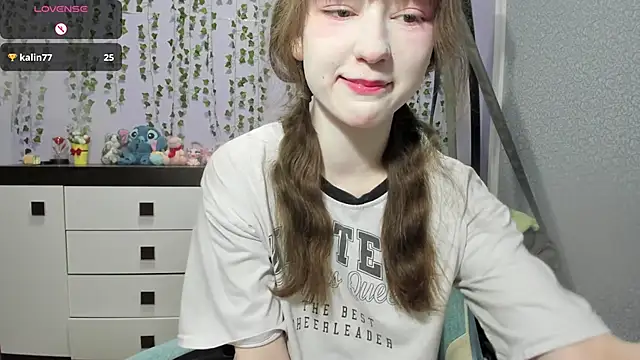 Yoonhee_ki Adlı Modelin Canlı XXX Sohbeti