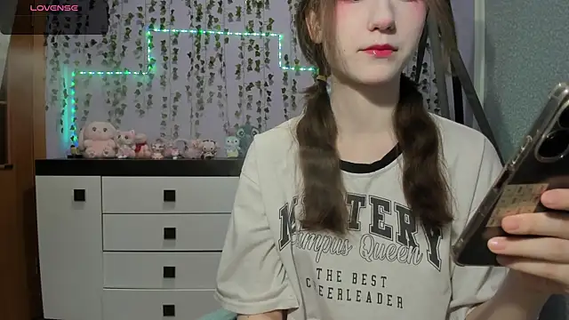 Yoonhee_ki's Live XXX Chat
