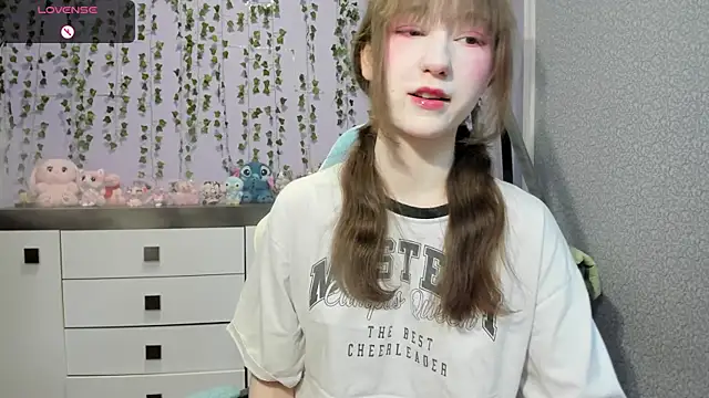 Yoonhee_ki Live XXX Chat