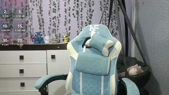 Yoonhee_ki Show in webcam
