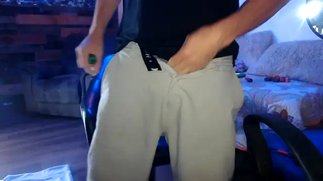 MISTERANDDEMI Pertunjukan Webcam