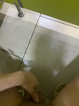 SXkinkyturk webcam show