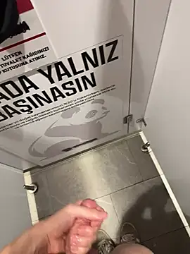 SXkinkyturk's Webcam Show