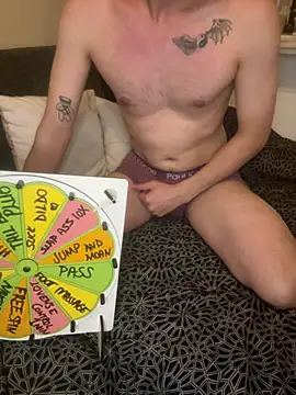 SXkinkyturk webcam show