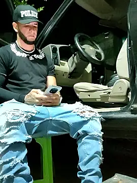 PIGHIGHDIRTY_p0: διαδικτυακό σόου στην κάμερα