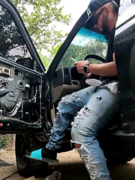 PIGHIGHDIRTY_p0: διαδικτυακό σόου στην κάμερα