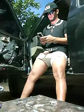 PIGHIGHDIRTY_p0n Webbikameraesitys