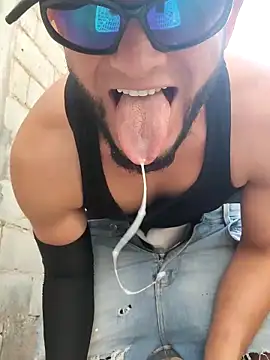 Show modela PIGHIGHDIRTY_p0 na web-kameri