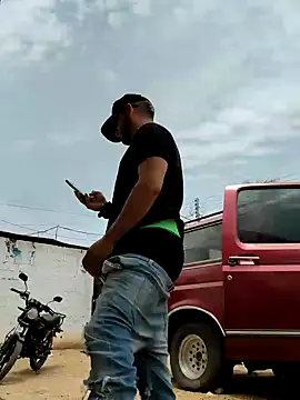 PIGHIGHDIRTY_p0n Webbikameraesitys