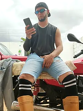 PIGHIGHDIRTY_p0 – Kamerová šou