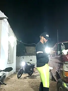 PIGHIGHDIRTY_p0 – Kamerová šou