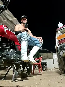 PIGHIGHDIRTY_p0: διαδικτυακό σόου στην κάμερα