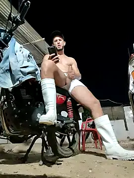 PIGHIGHDIRTY_p0: διαδικτυακό σόου στην κάμερα